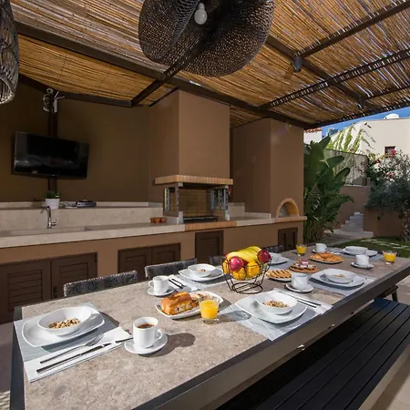 Almi-cove Hilltop Villa