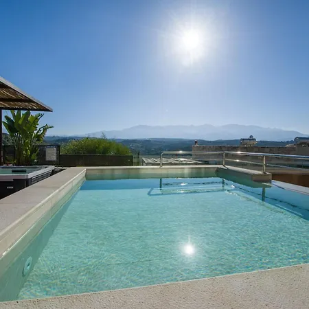 Almi-cove Hilltop *